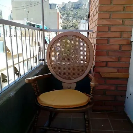 Three Bedroom Flat 10 Min Away From The Sea 알리칸테